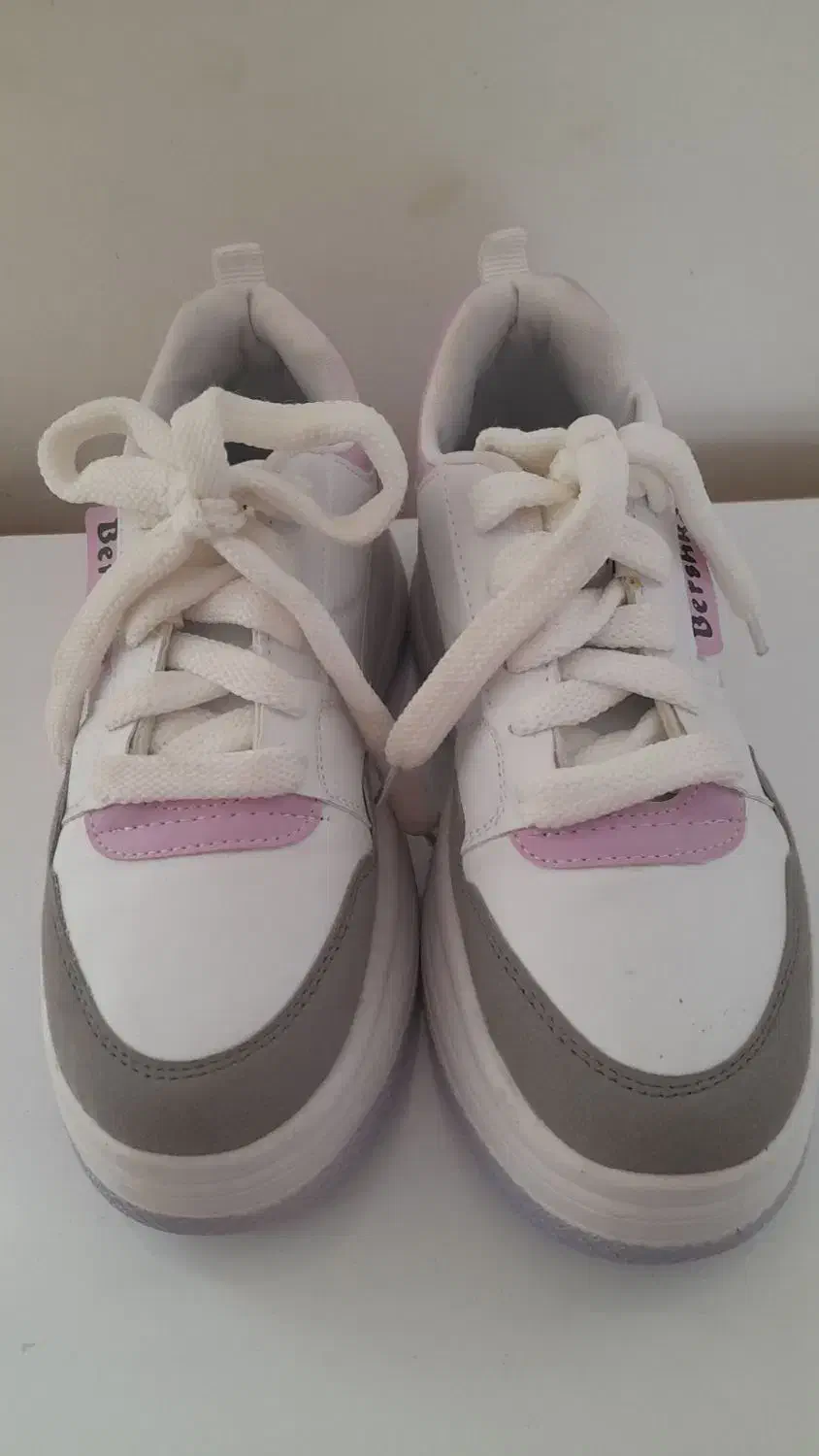 کفش اسپرت سایز ۴۰|کیف، کفش، کمربند|بیرجند, |دیوار