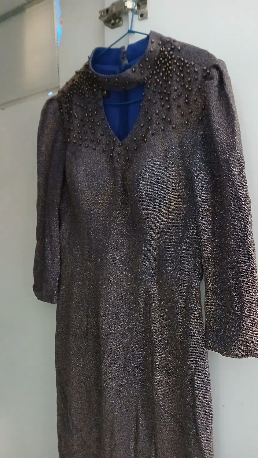 پیراهن مجلسی|لباس|سبزوار, قصبه اب یمین|دیوار