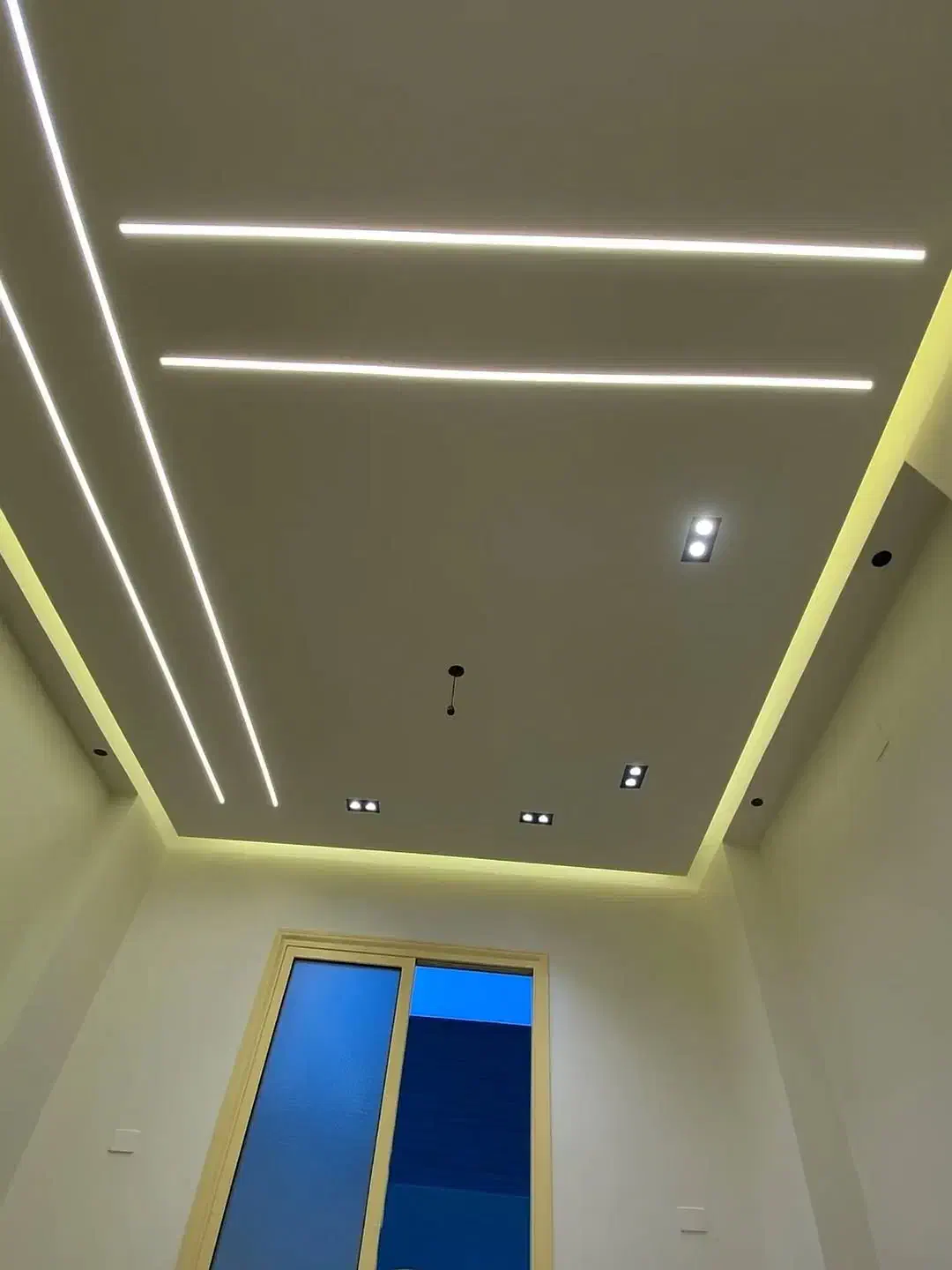 نیروی کناف ساده یا برشکار و دست به ابزار|استخدام معماری، عمران و ساختمانی|رشت, گلسار|دیوار