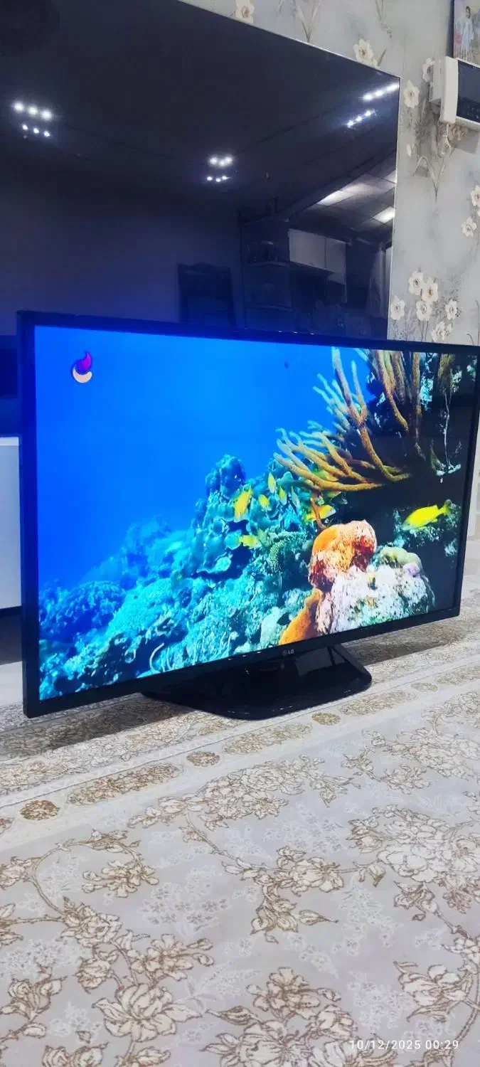 تلویزیون ال جی 42 اینچ دهگلان|تلویزیون و پروژکتور|سنندج, |دیوار