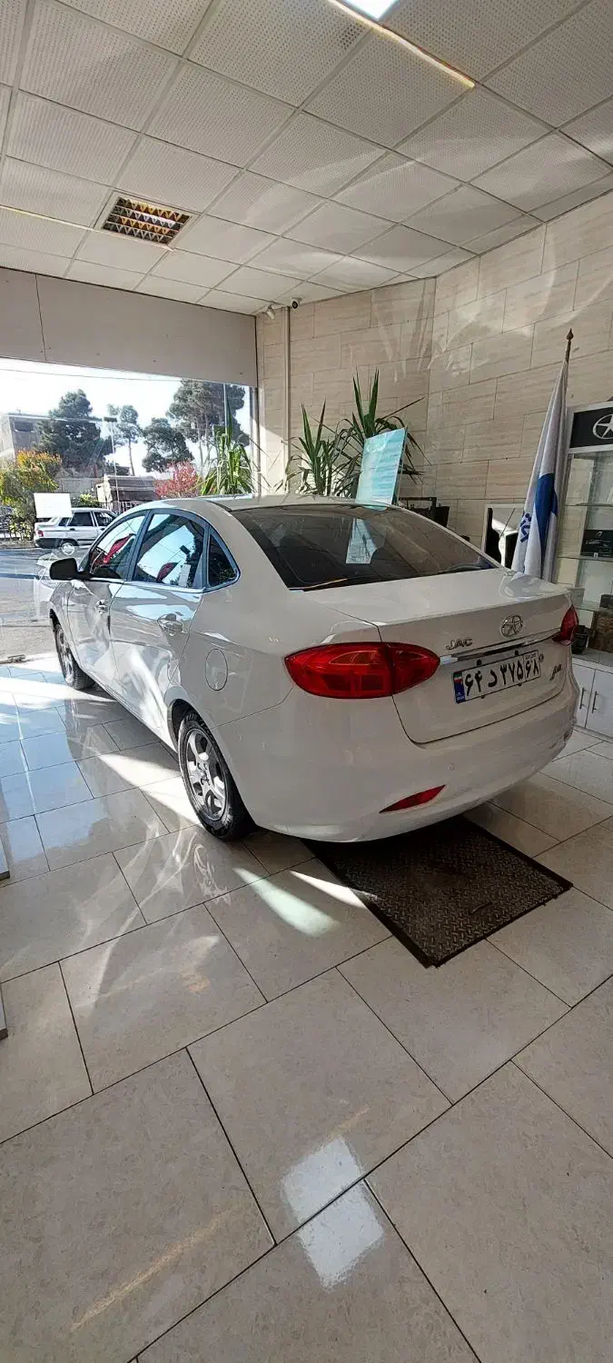 جک‌ j4 مدل ۱۴۰۱|خودرو سواری و وانت|کرج, خلج آباد|دیوار