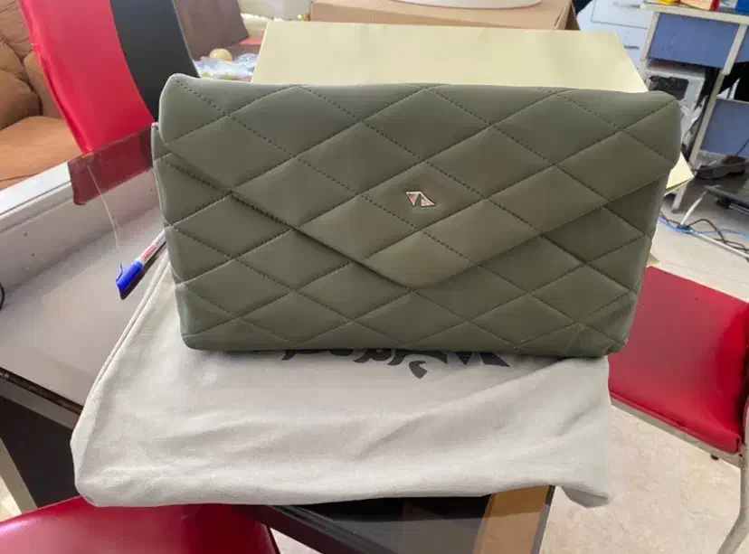 چرم مشهد|کیف، کفش، کمربند|مشهد, سرافرازان|دیوار