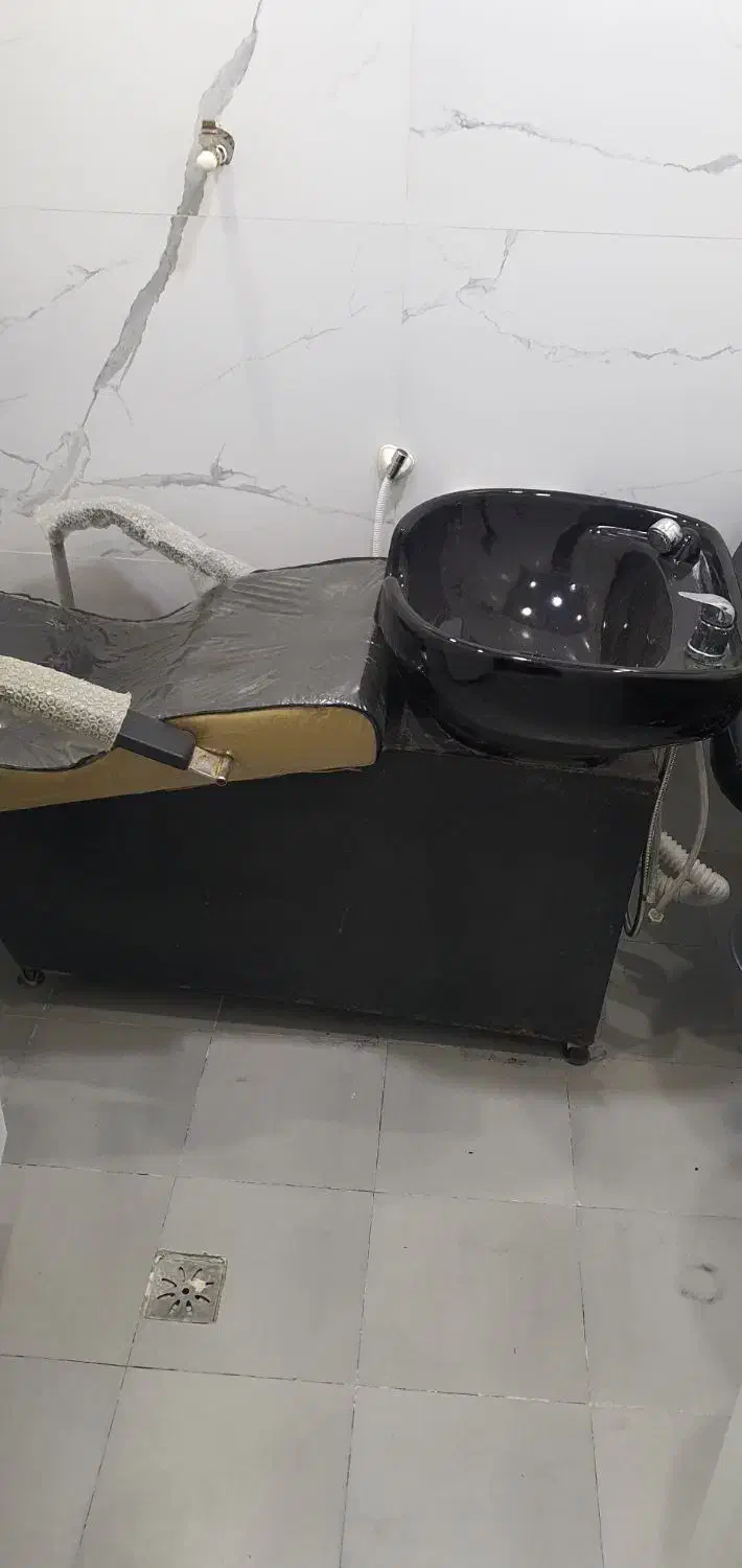 سرشور خوابیده با فوم ۲۰ سانتی ،روکش چرم|آرایشگاه و سالنهای زیبایی|لاهیجان, گلستان|دیوار