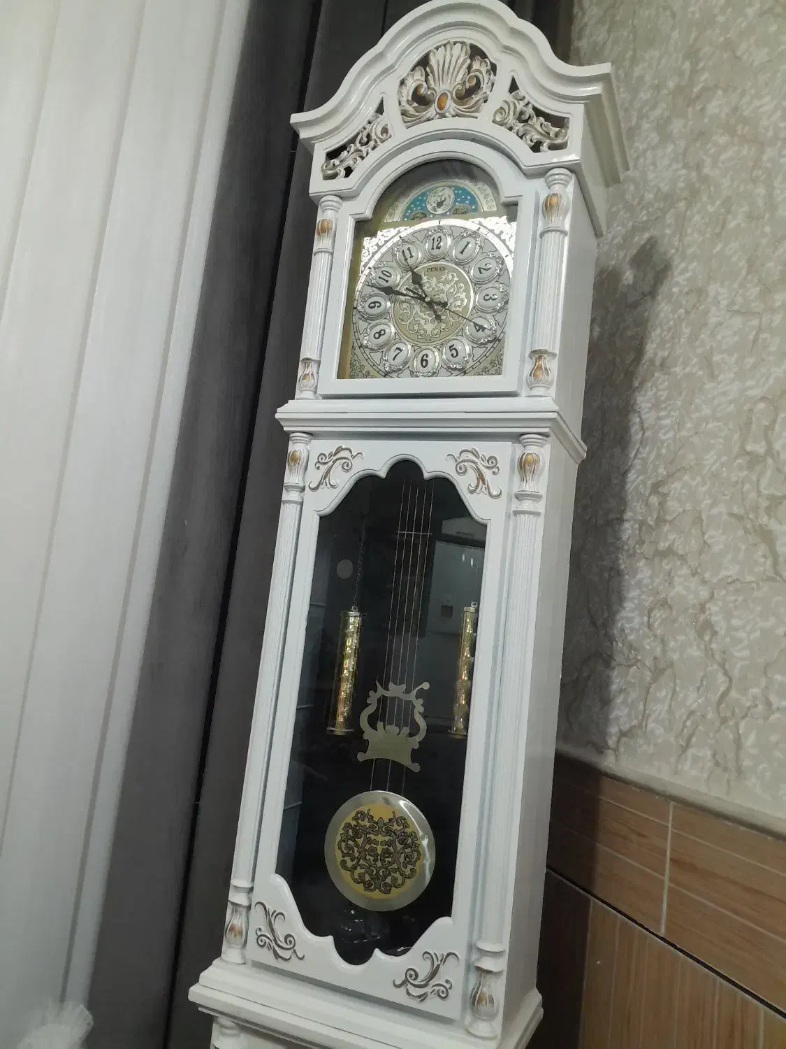 ساعت ایستاده سفید|ساعت دیواری و تزئینی|کاشان, فین بزرگ|دیوار