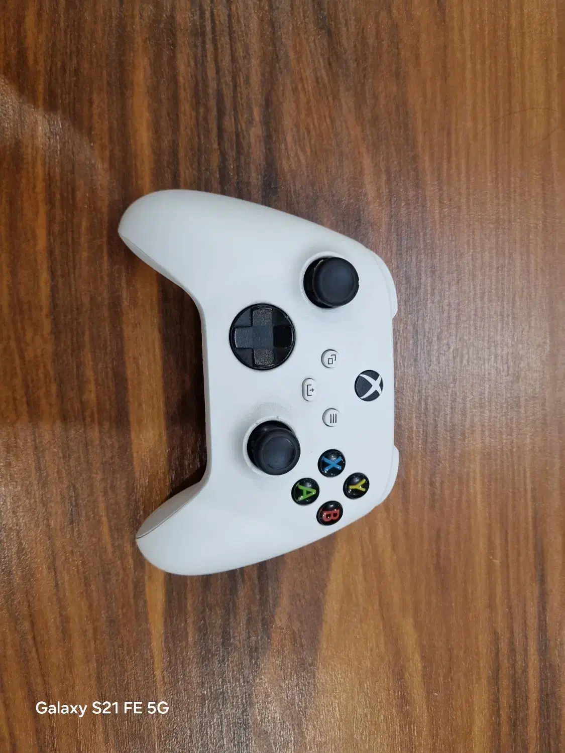 Xbox series s به همراه دسته اضافه|کنسول، بازی ویدئویی و آنلاین|تهران, جنت‌آباد مرکزی|دیوار