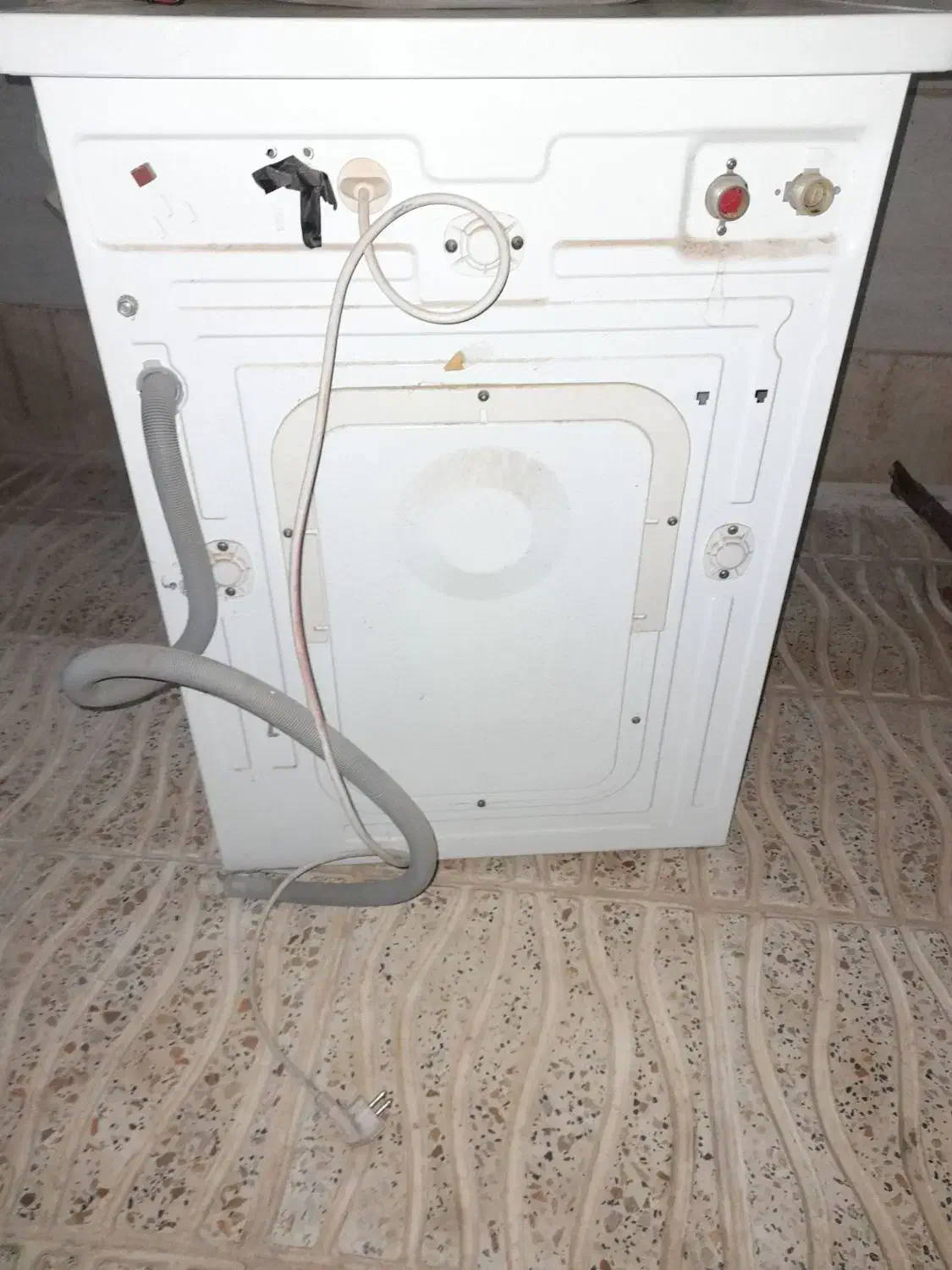 ماشین لباسشویی آبسال|ماشین لباسشویی و خشککن لباس|سنقر, |دیوار