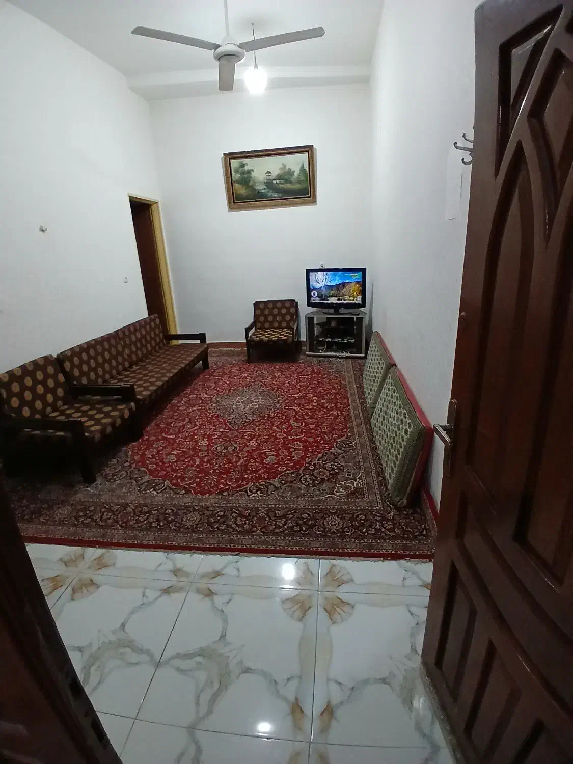 سوئیت با پارکینگ|اجارهٔ کوتاه‌مدت آپارتمان و سوئیت|ساری, |دیوار