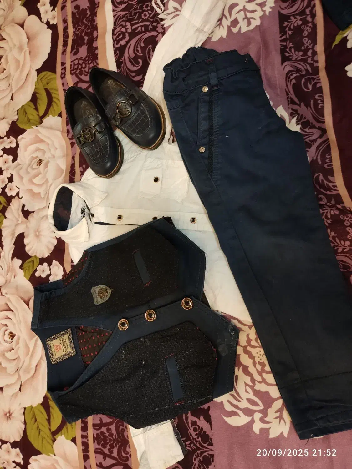 کفش ولباس مجلسی پسرانه|کفش و لباس بچه|شیراز, بازار|دیوار