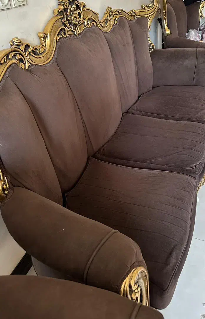 مبل ۹ نفره|مبلمان خانگی و میز عسلی|اصفهان, باتون|دیوار