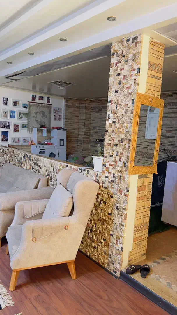 مبل۹نفره|مبلمان خانگی و میز عسلی|شاهین‌شهر, حافظ جنوبی|دیوار