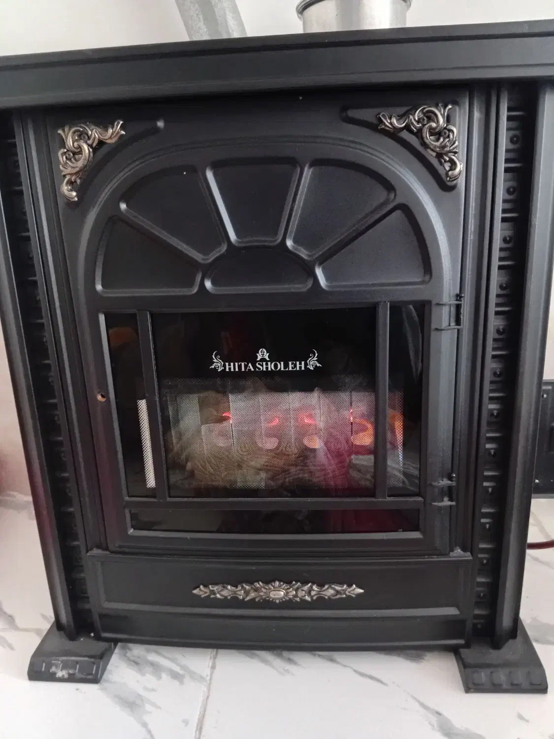 بخاری مشکی در حد نو|بخاری، هیتر، شومینه|مشهد, شهید شهریاری|دیوار