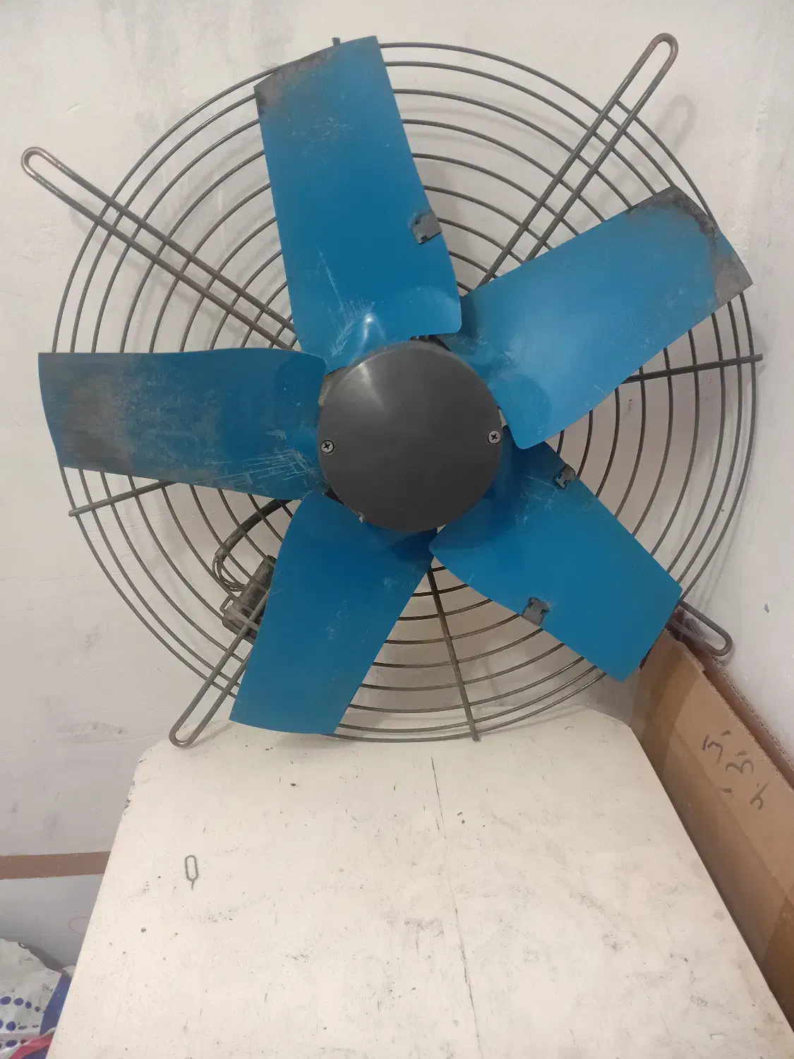 هواکش|پنکه و تصفیه‌کنندهٔ هوا|رباط‌کریم, رباط‌کریم|دیوار