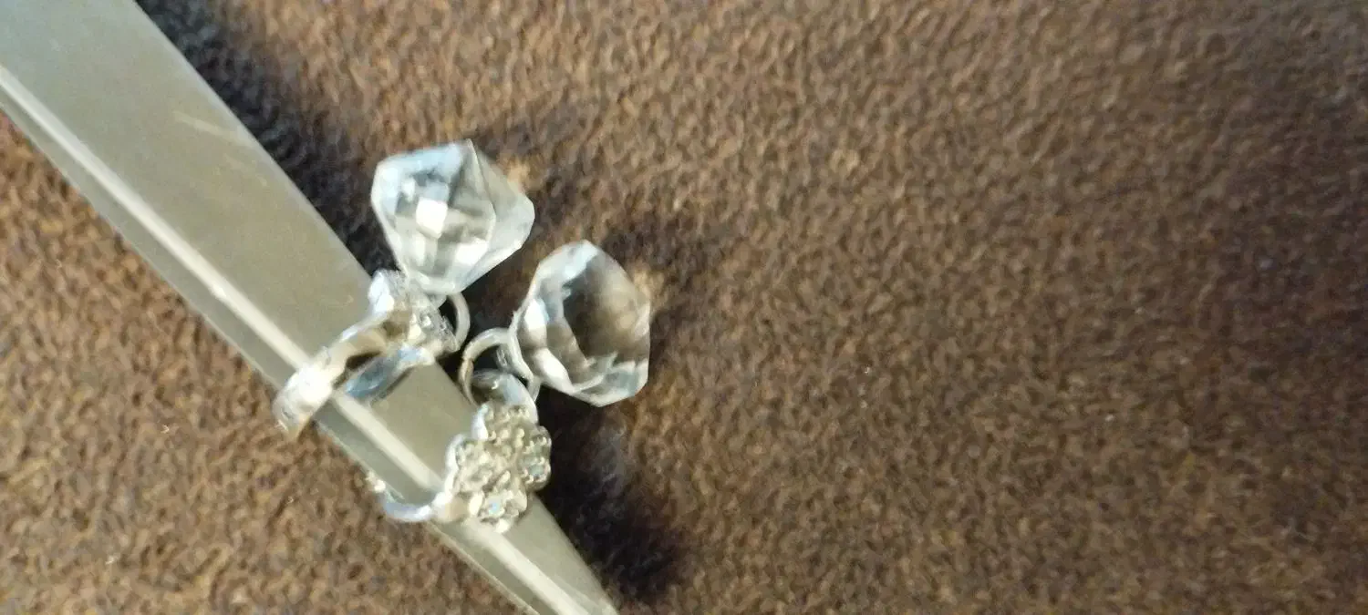 نقره|جواهرات|رشت, پستک|دیوار