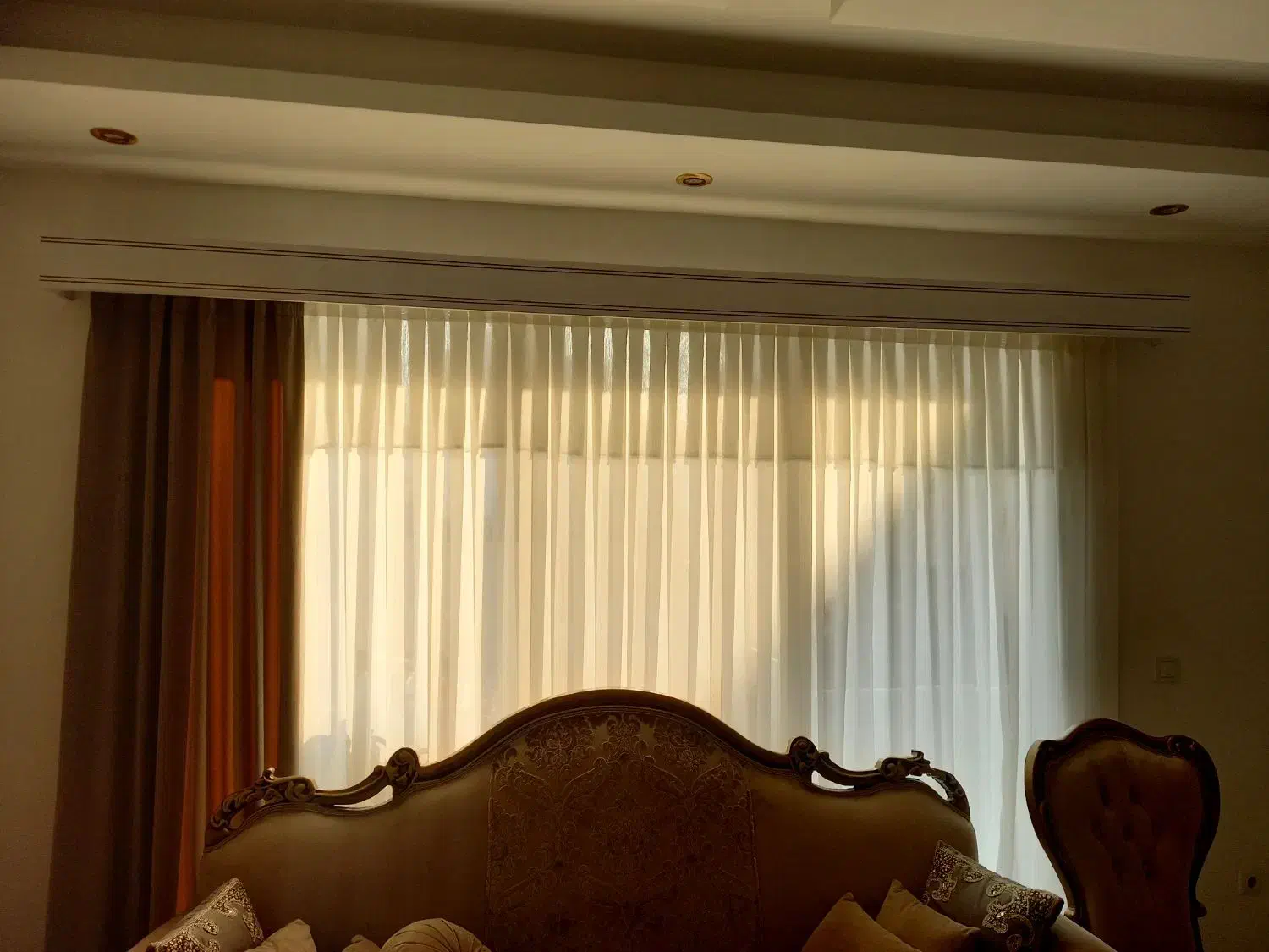 پرده حریر شاین دار با کتیبه پنل کنار|پرده، رانر، رومیزی|نوشهر, |دیوار