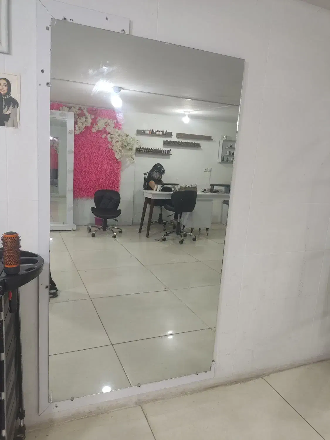 کاملانو وتمیز|آینه|ایذه, |دیوار