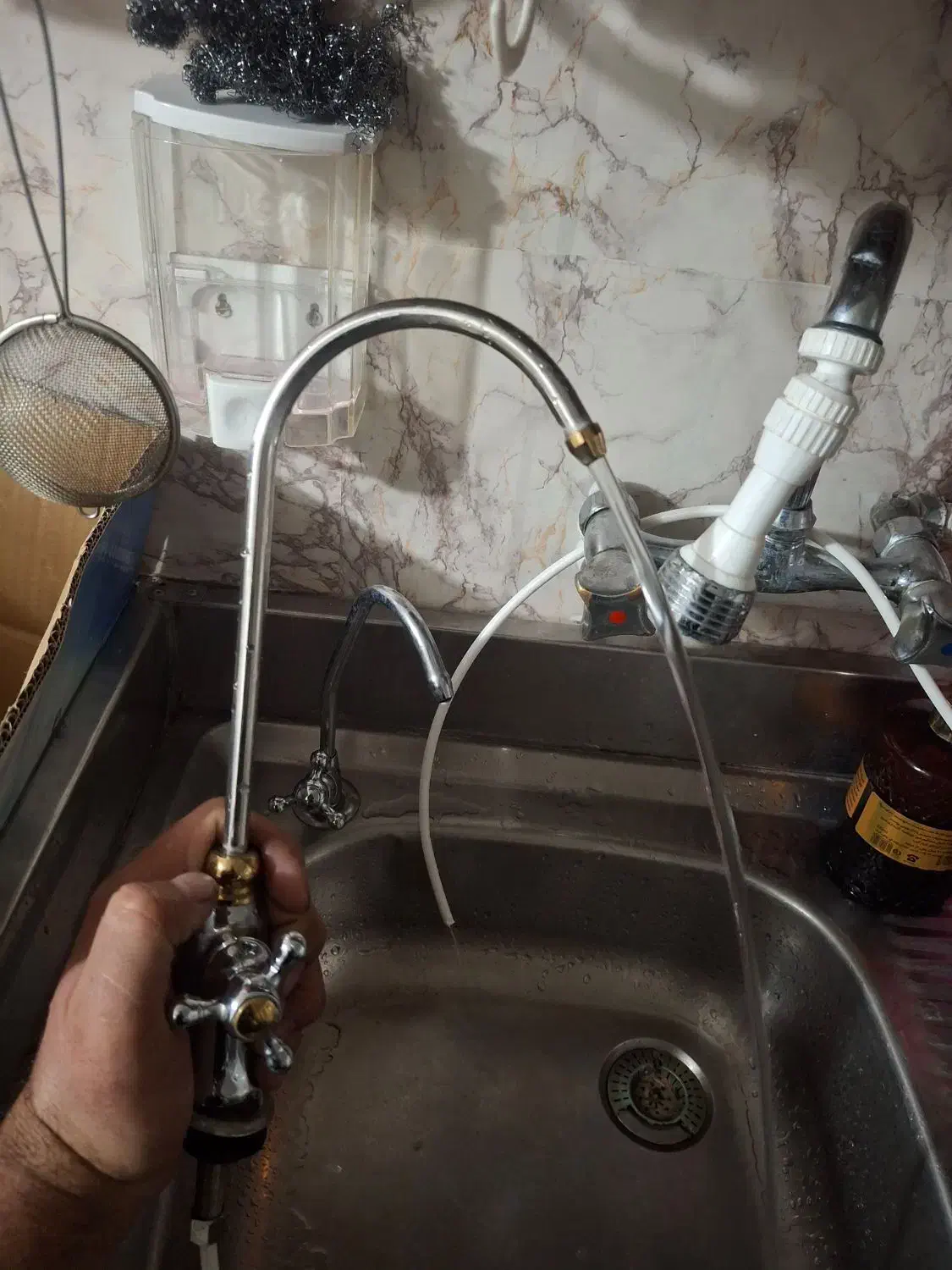 با سلام یک عدد دستگاه آب تصفیه ۶ مرحله|آب‌سردکن و تصفیه آب|تهران, امام زاده حسن|دیوار