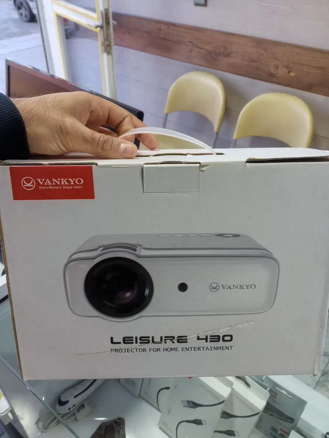 ویدیو پروژکتور خارجی VANKYO نو|تلویزیون و پروژکتور|ارومیه, |دیوار