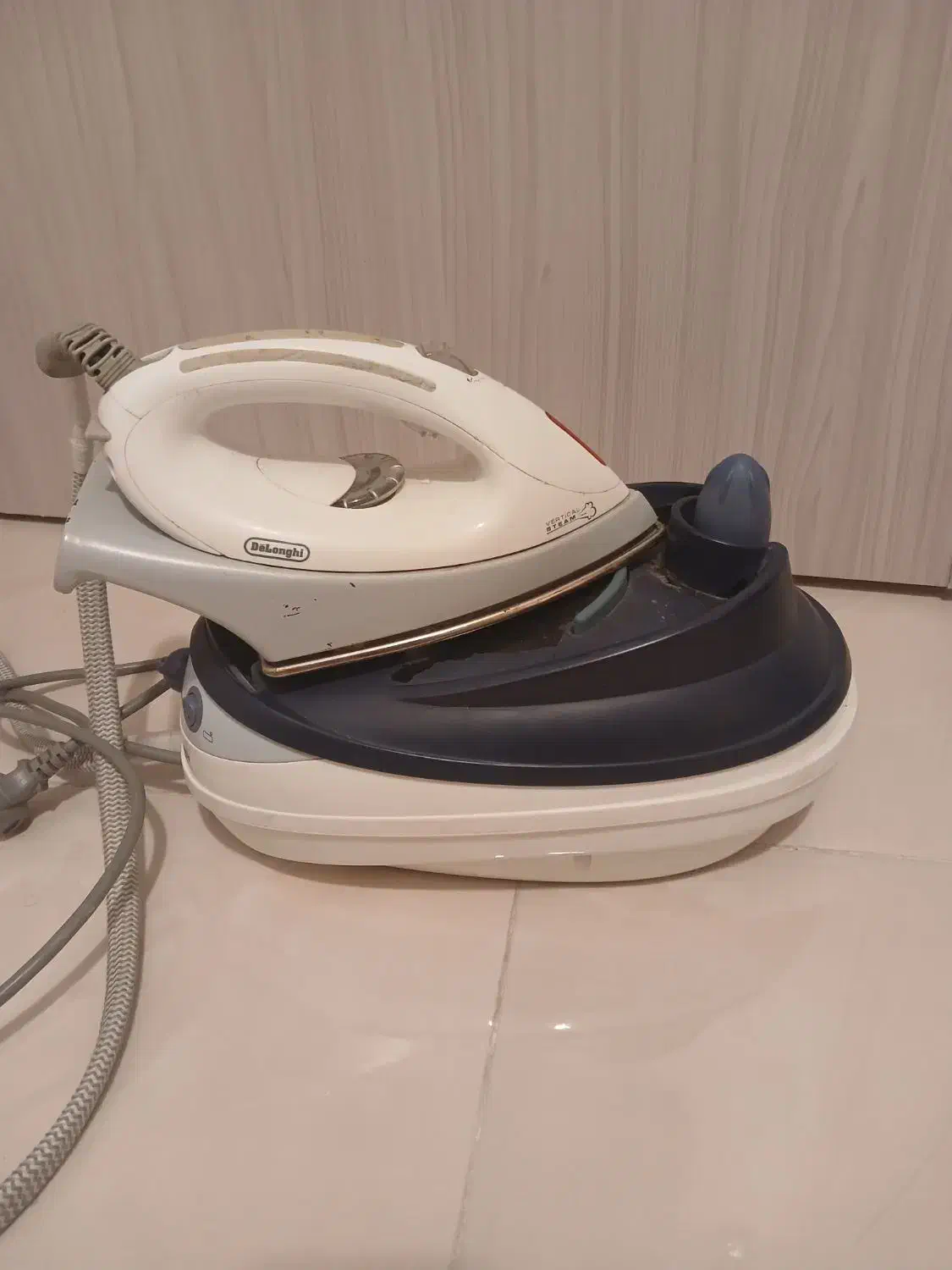 اتو مخزن دار دلونگی|اتو و لوازم اتو|بندرعباس, |دیوار