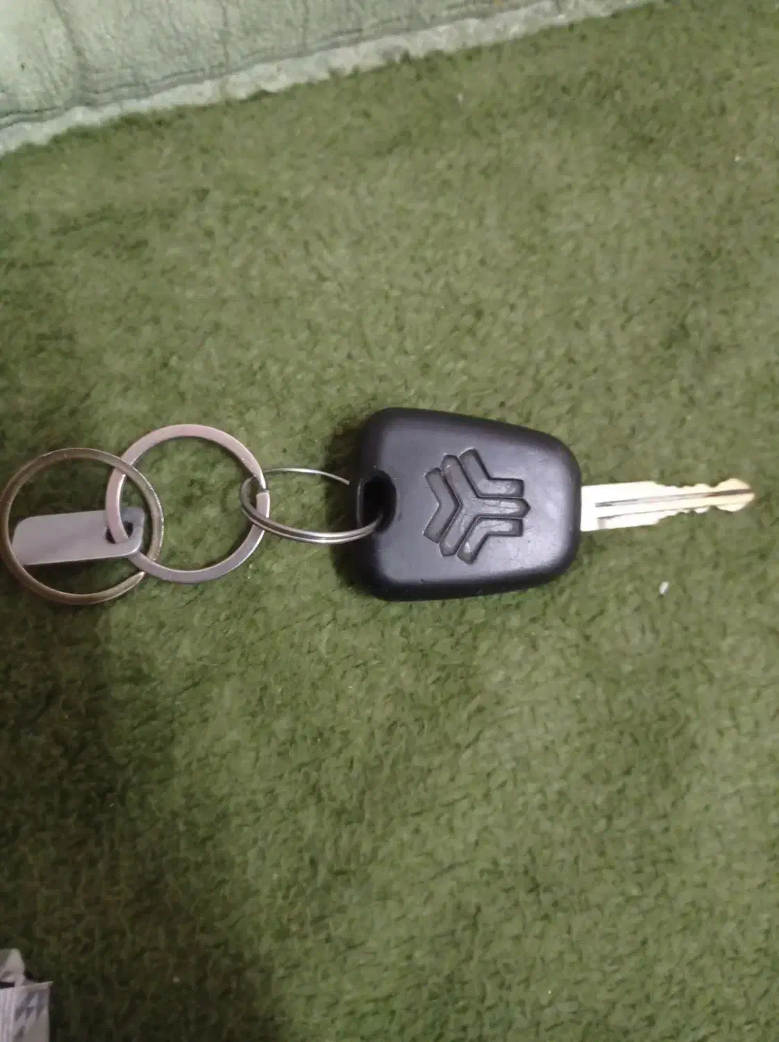 کلید ماشین پیدا شده دیشب باغ ملی|اشیا|بهبهان, |دیوار