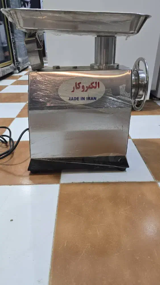 چرخ گوشت بزرگ صنعتی مشابه نو قیمت.فروش فوری|کافی‌شاپ و رستوران|مسجد سلیمان, |دیوار