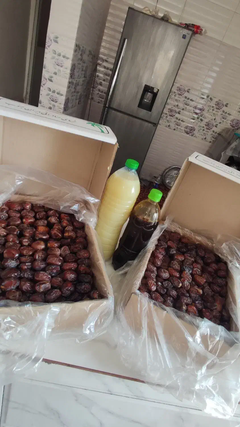 خرما برحی|خوردنی و آشامیدنی|شیراز, بازار|دیوار