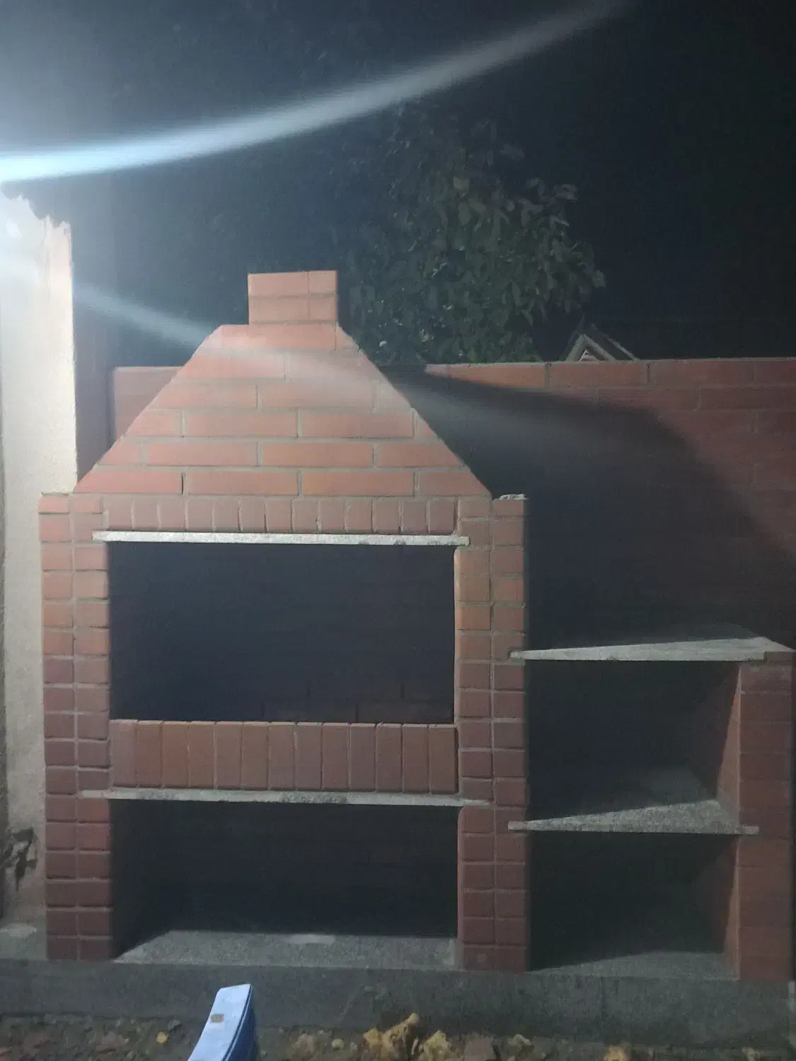 کارگر ساده جهت کار نما کاری|استخدام معماری، عمران و ساختمانی|ملکآباد, |دیوار