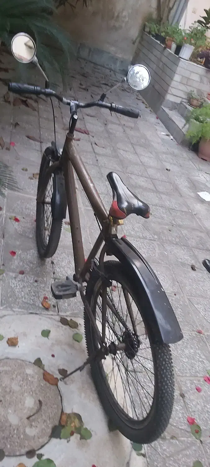 یک عدد دوچرخه|دوچرخه، اسکیت، اسکوتر|رشت, امین الضرب|دیوار