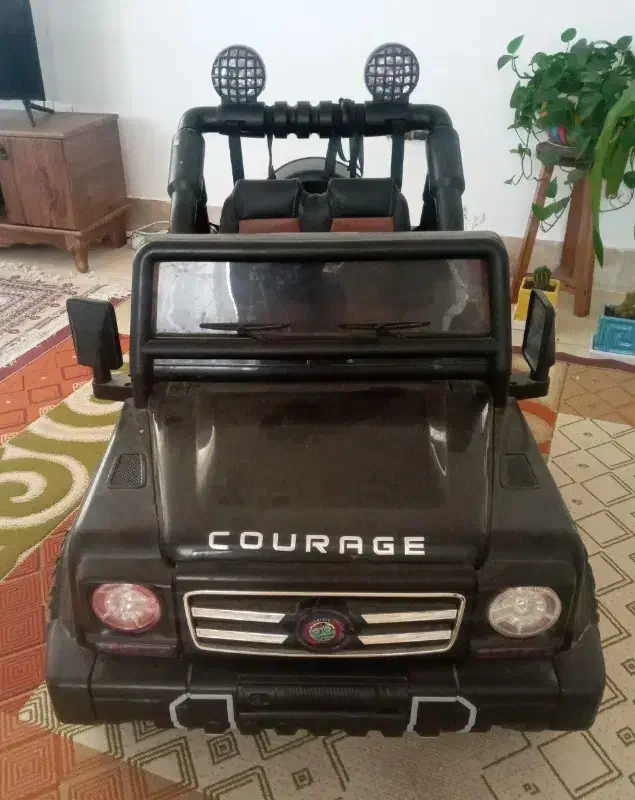 ماشین شارژی شاسی بلند- جیپ|اسباب‌بازی بچه|اصفهان, شهرک زاینده رود|دیوار