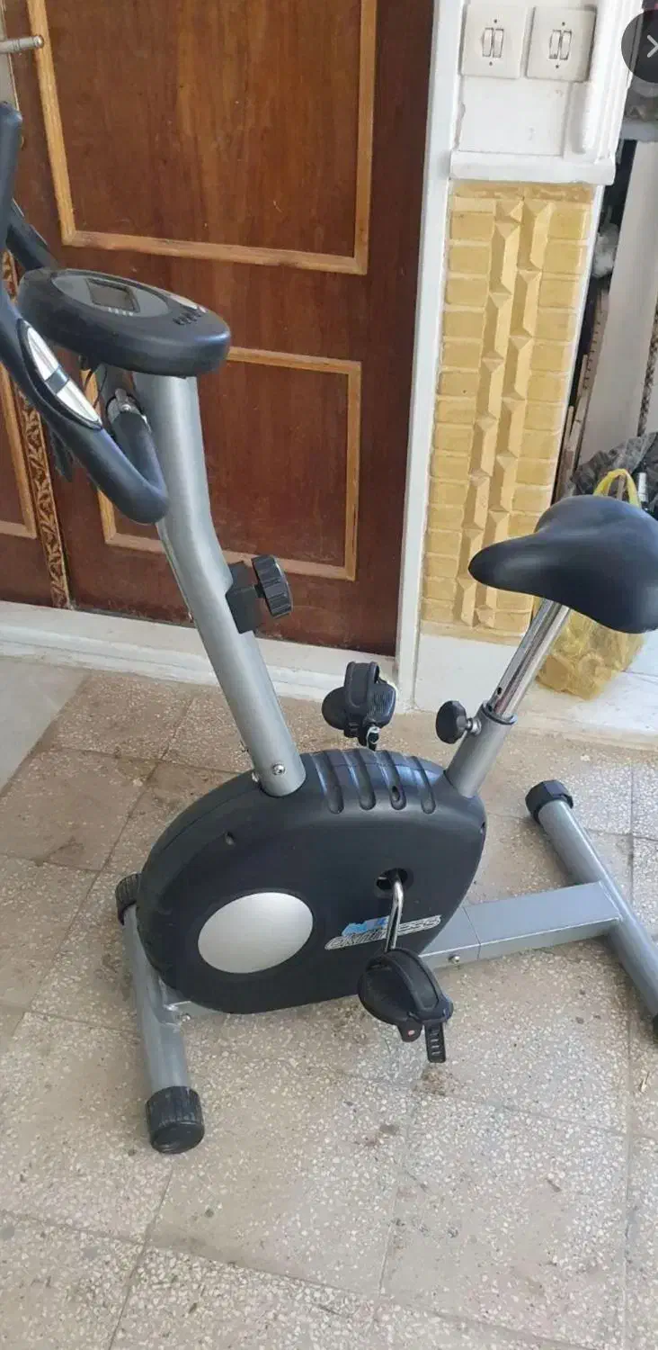 دوچرخه ثابت در حد اک|تجهیزات ورزشی|کاشان, سال آباد|دیوار