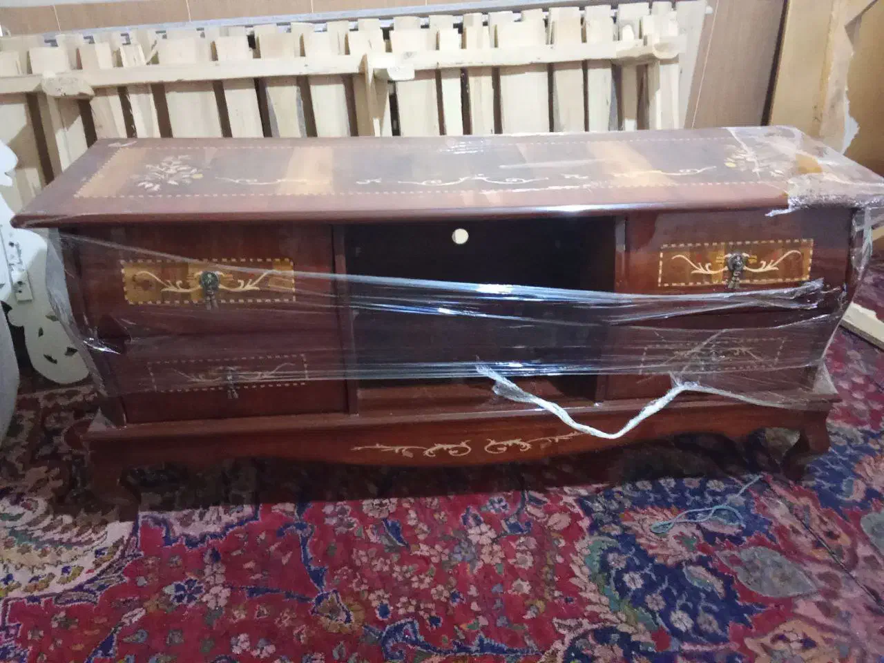 مبل آینه کنسول میز تلوزیون میز غذاخوری بوفه|مبلمان خانگی و میز عسلی|بناب, |دیوار