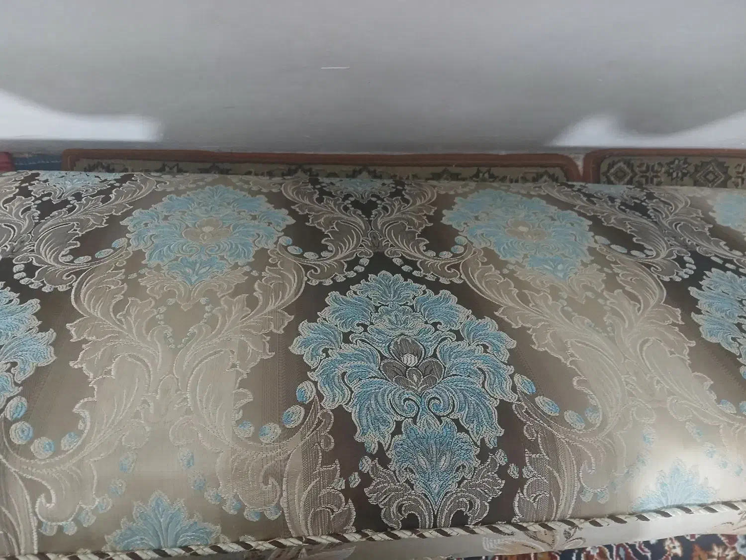 پشتی سالم|پشتی|قروه, |دیوار