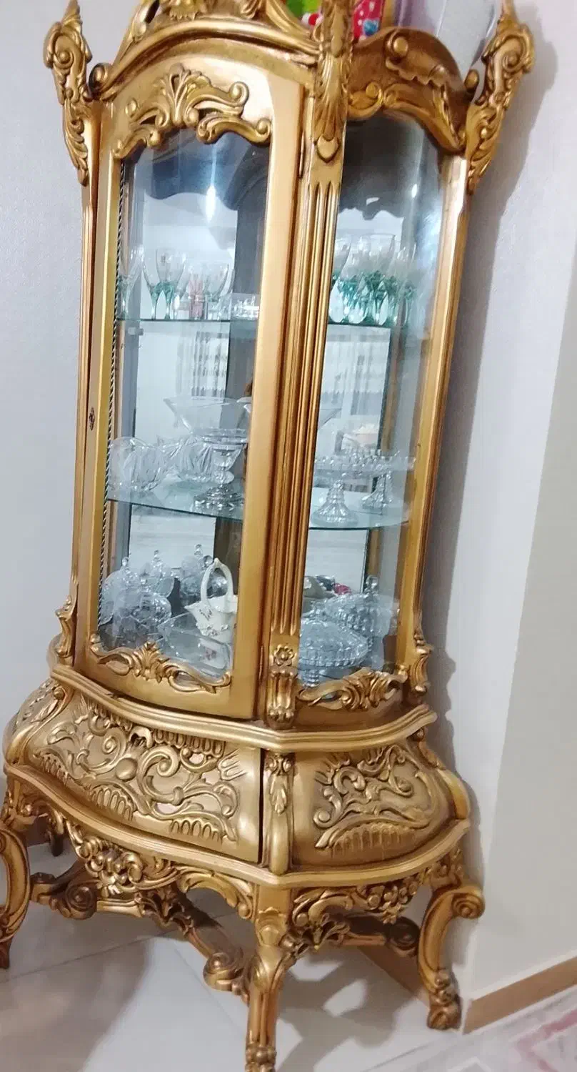 یک عدد ویترین، جا کفشی و کتابخانه|بوفه، ویترین، کنسول|رشت, یخسازی|دیوار