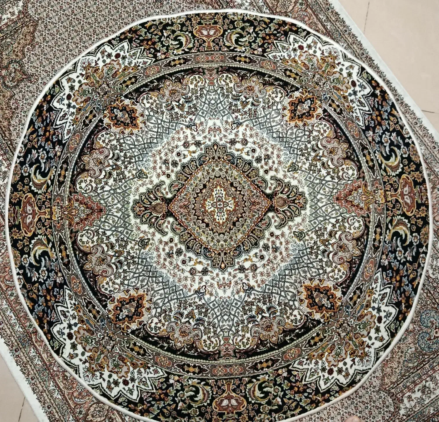 فرش گرد|فرش|تهران, آزادشهر|دیوار