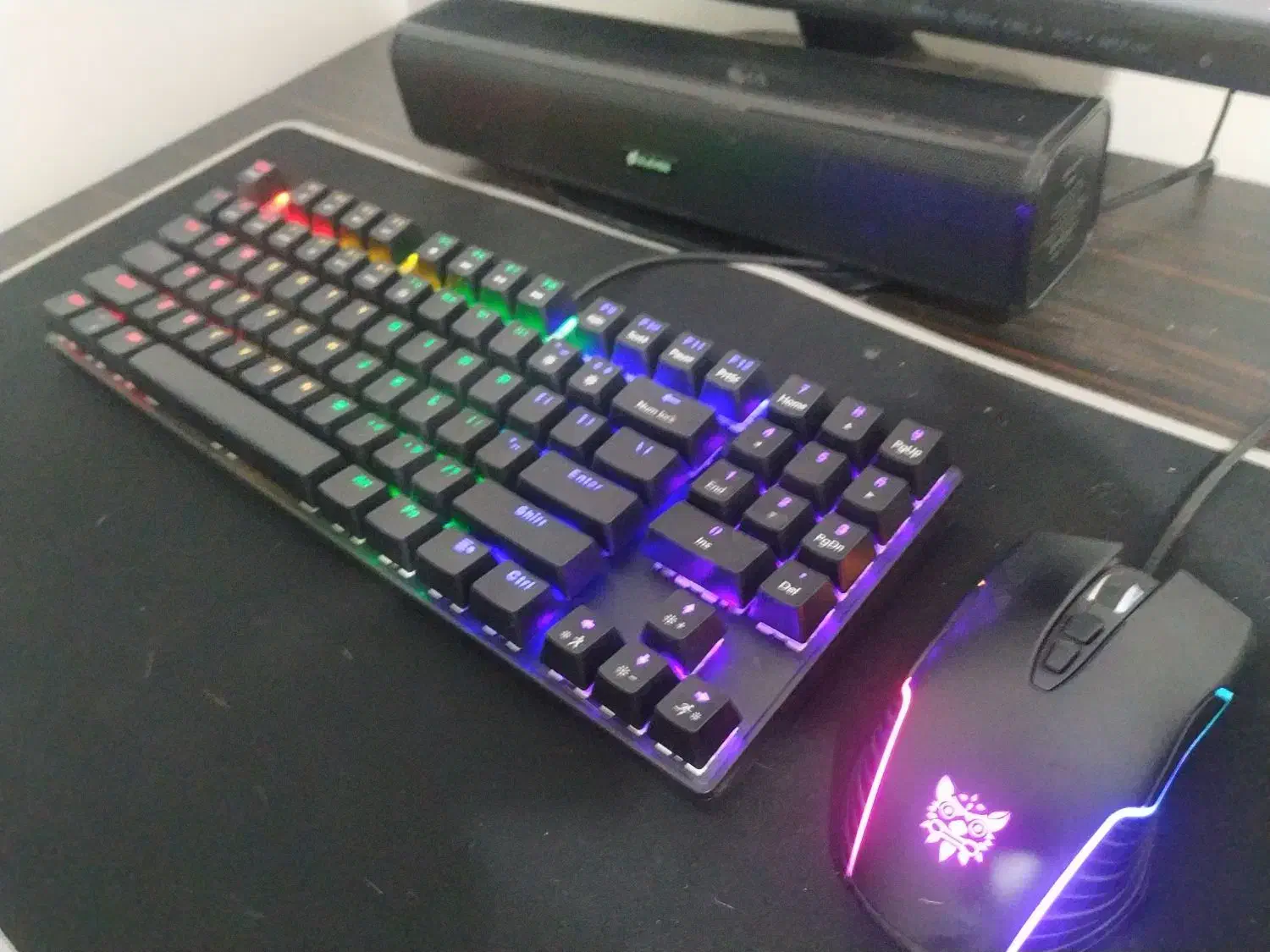 کامپیوتر رومیزی کامل.اجرای تمام بازی های روز|رایانه رومیزی|نیشابور, بار|دیوار