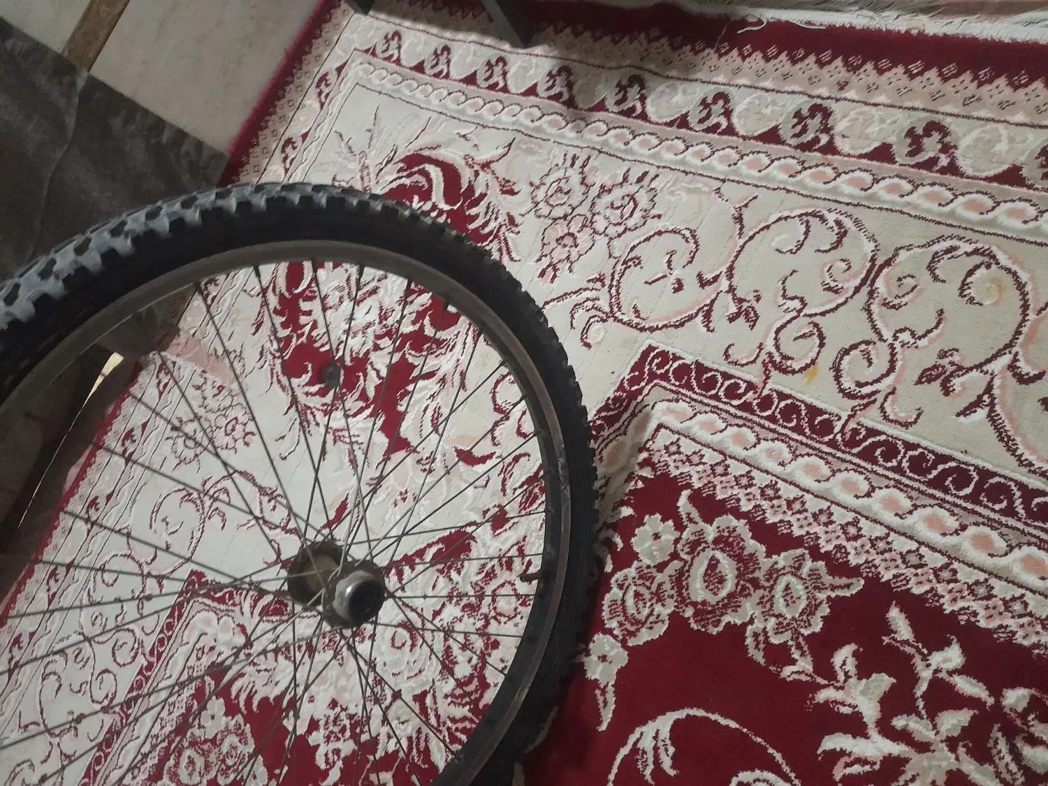 دوعدد رینگ ۲۴ یکی عقب لاستیک و تویپ دار|دوچرخه، اسکیت، اسکوتر|نگین شهر, |دیوار