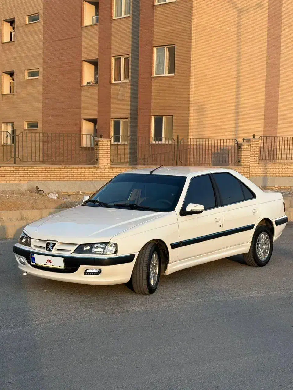 پژو پارس 1402|خودرو سواری و وانت|نجفآباد, طالقانی|دیوار