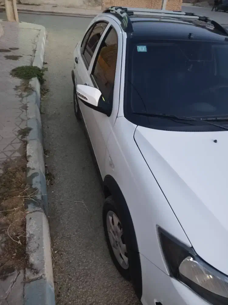 کوییک آر سفید مشکی|خودرو سواری و وانت|کاشان, کوی اداره گاز|دیوار