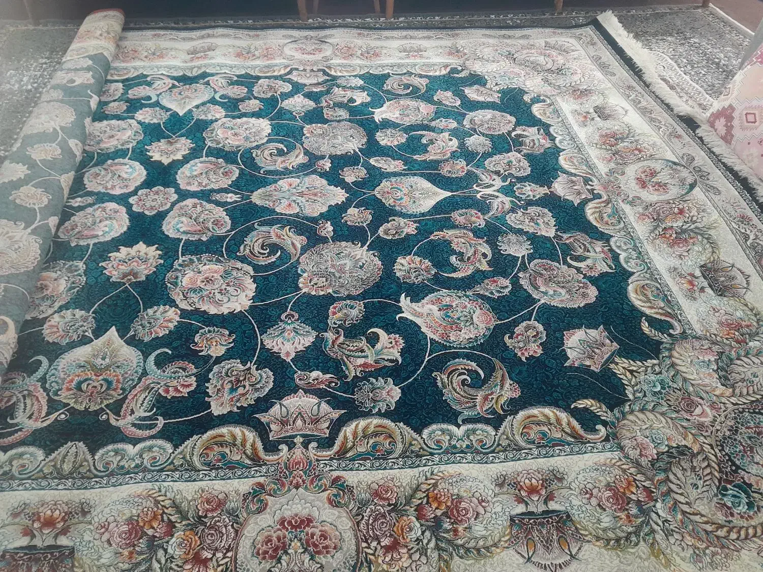 فرش ماشینی|فرش|گلبهار, شهر جدید گلبهار|دیوار