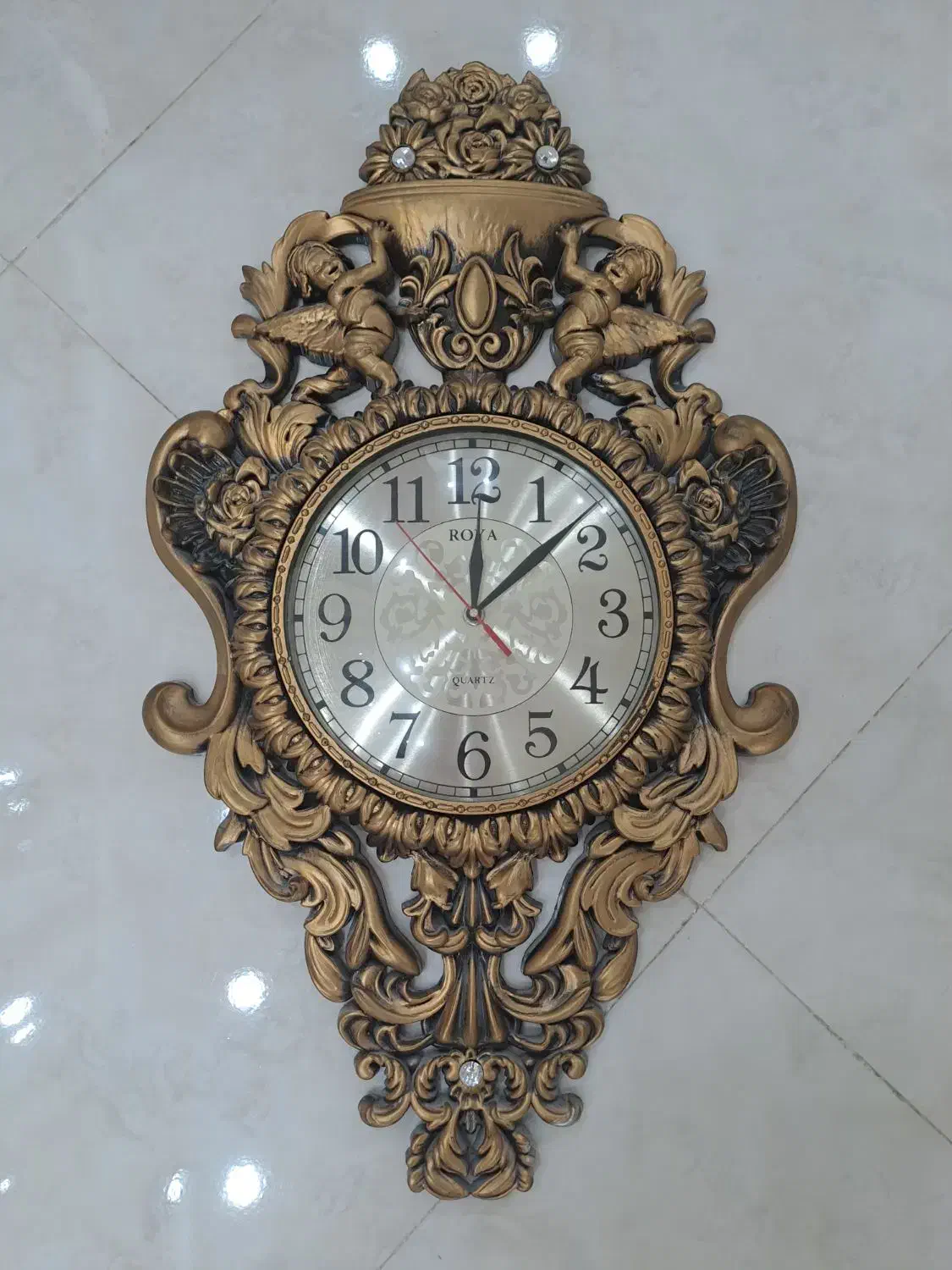 یک عدد ساعت طلایی طرح برنز به فروش میرسد|ساعت دیواری و تزئینی|تهران, افسریه شمالی|دیوار