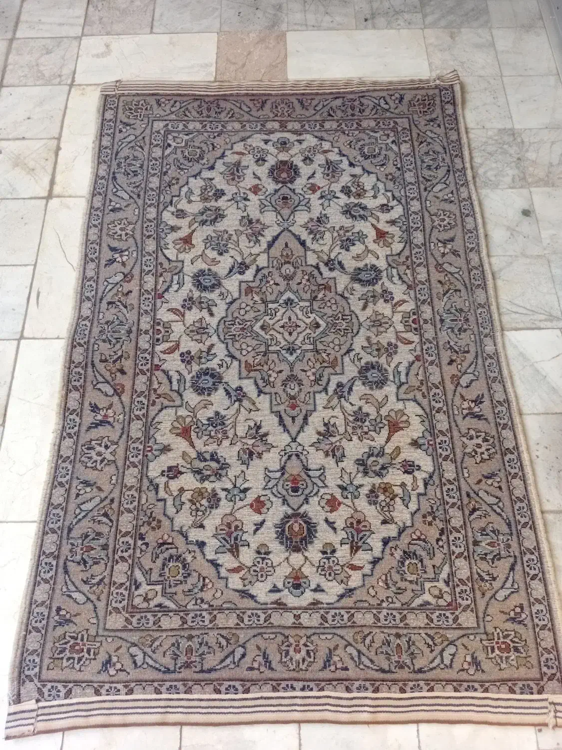 فرش دستباف اردکان|فرش|اصفهان, دانشگاه اصفهان|دیوار