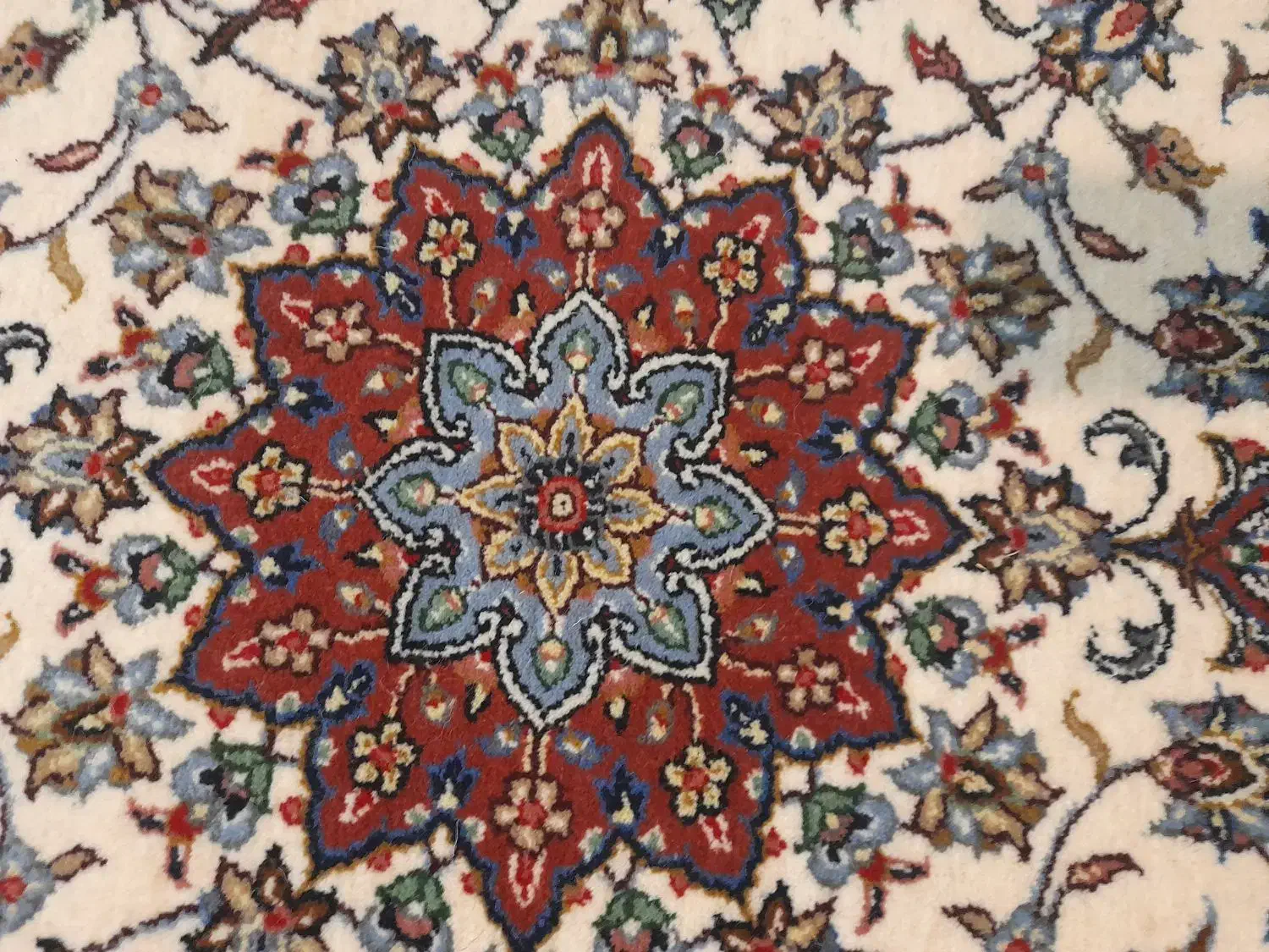 فرش زرع ونیم۱۲۰رج ،۱۶۰|فرش|اراک, |دیوار