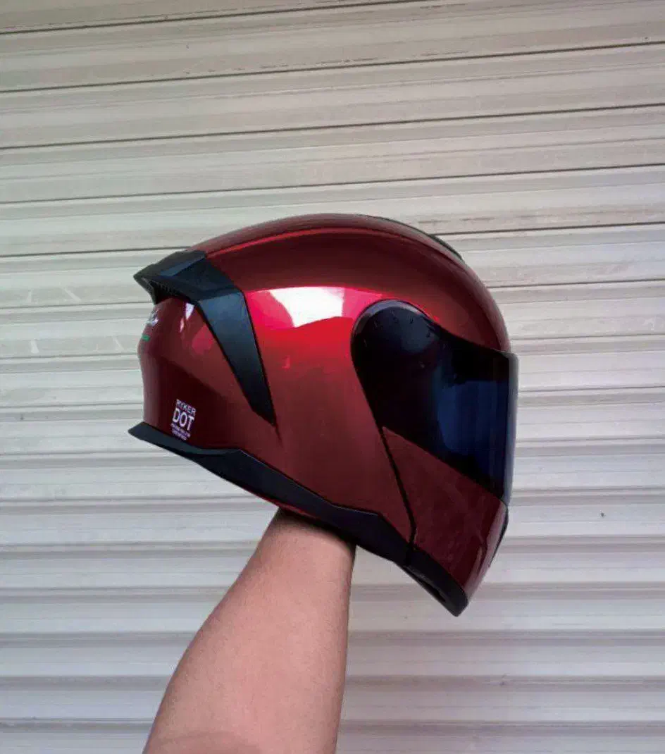 کلاه کاسکت فک متحرک قرمز|قطعات یدکی و لوازم جانبی|رشت, دروازه لاکان|دیوار