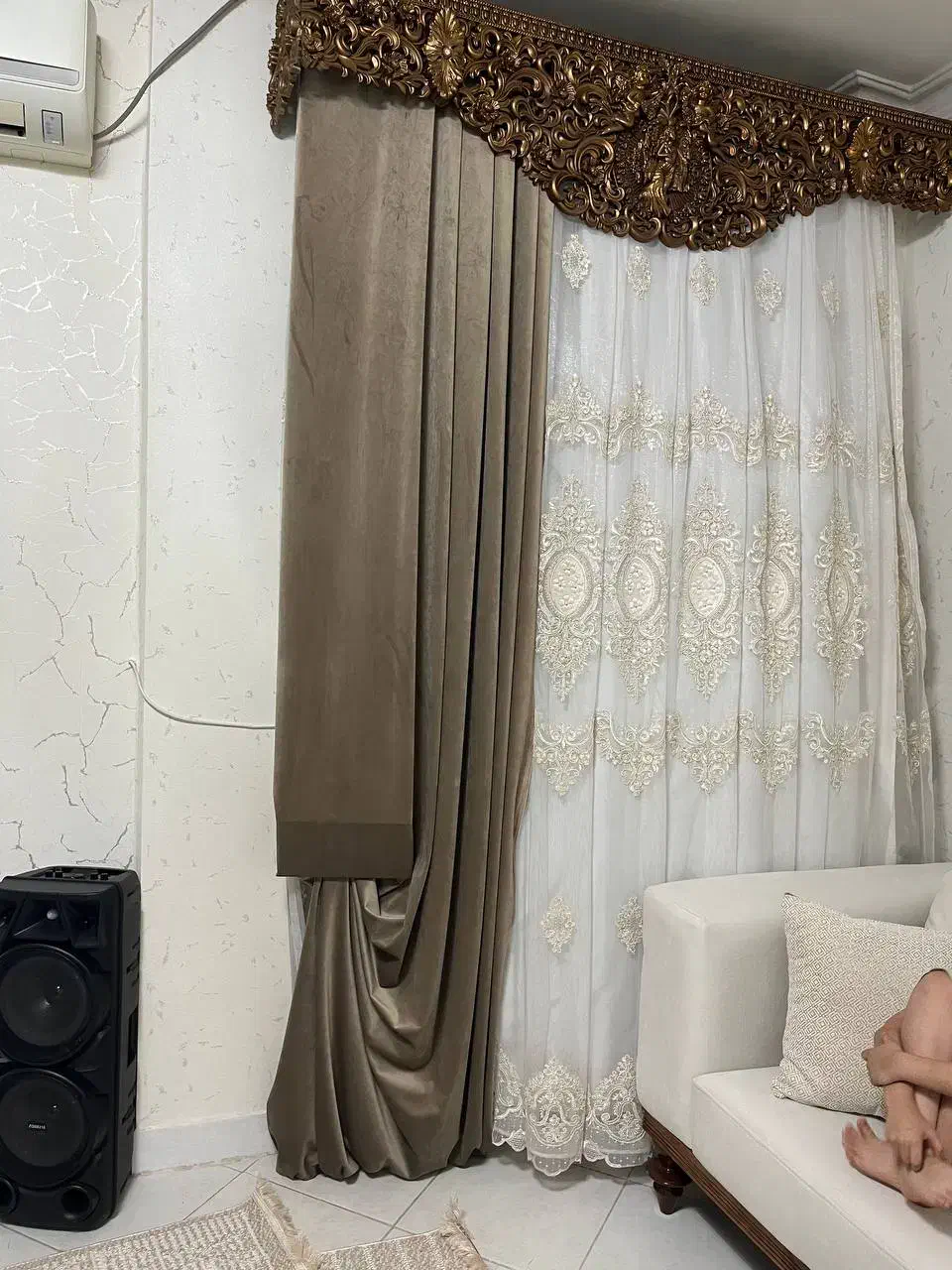 والن پرده به دلیل تعقیر دکوراسیون فروخته میشود|پرده، رانر، رومیزی|آستارا, |دیوار