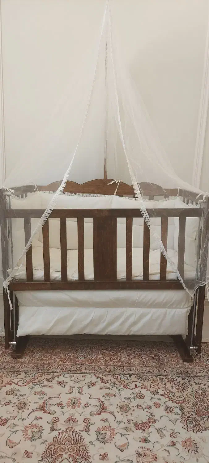 تخت کنار مادر|تخت و صندلی بچه|اردبیل, |دیوار