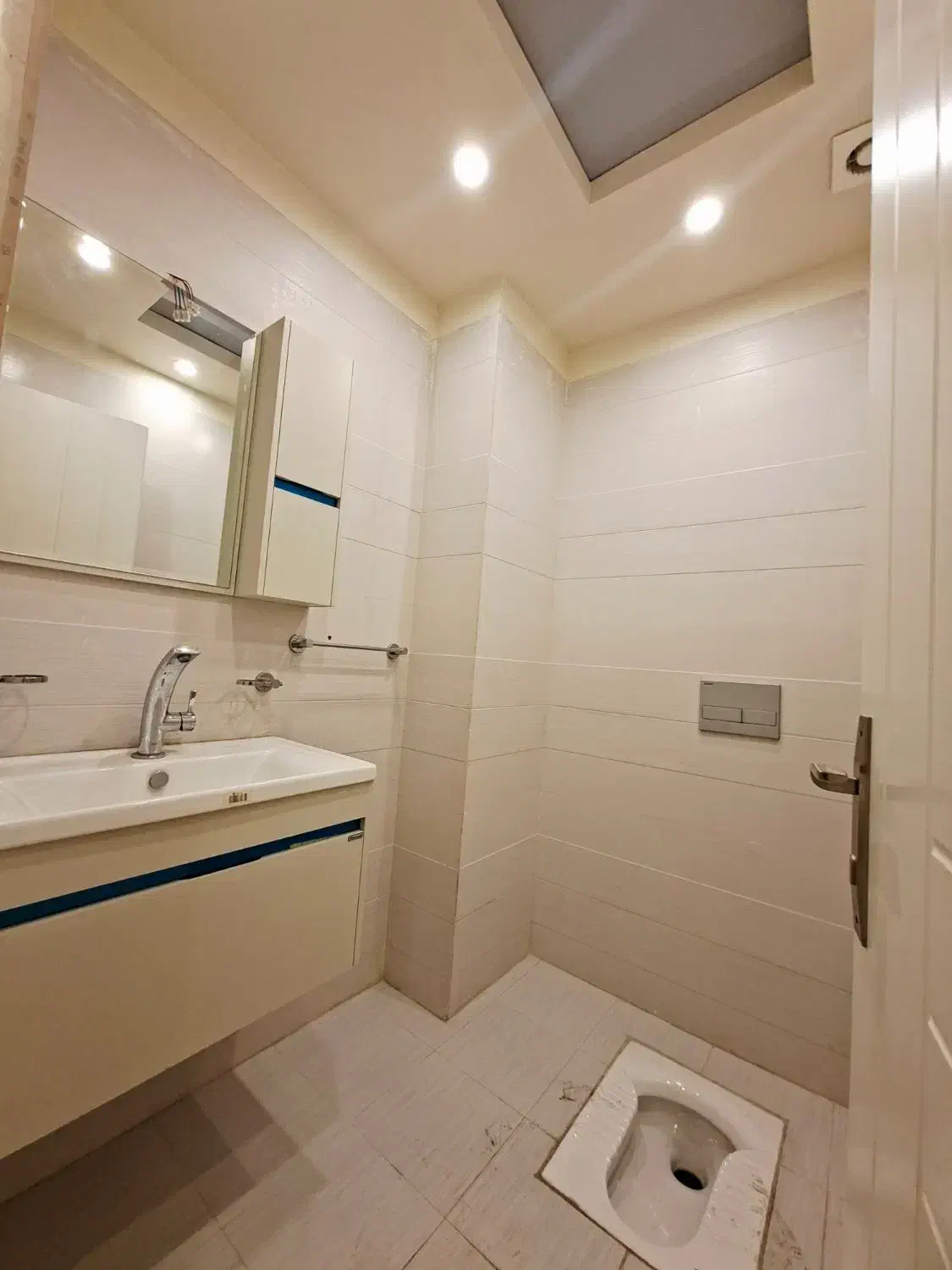 ۱۲۵ متر دو خواب/ فول امکانات/ نوساز