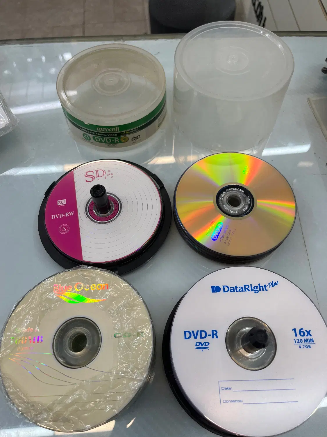 Dvd وcd|قطعات و لوازم جانبی رایانه|تهران, فلسطین (میدان انقلاب)|دیوار