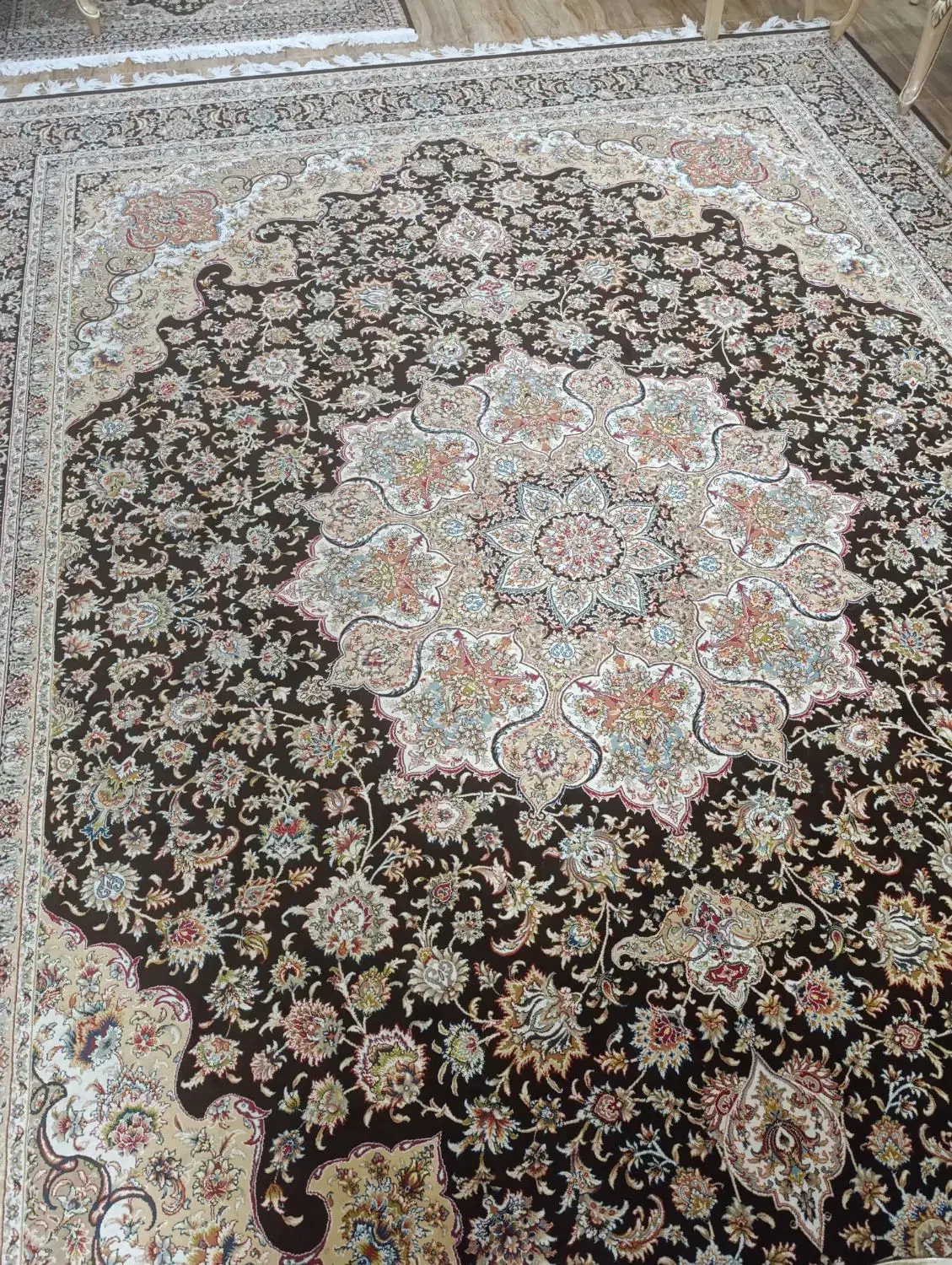 فرش خاطره کاشان  ۷۰۰ شانه|فرش|رشت, نیکمرام|دیوار