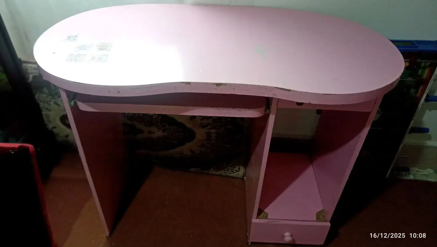 میز|میز تحریر و کامپیوتر|بیرجند, |دیوار