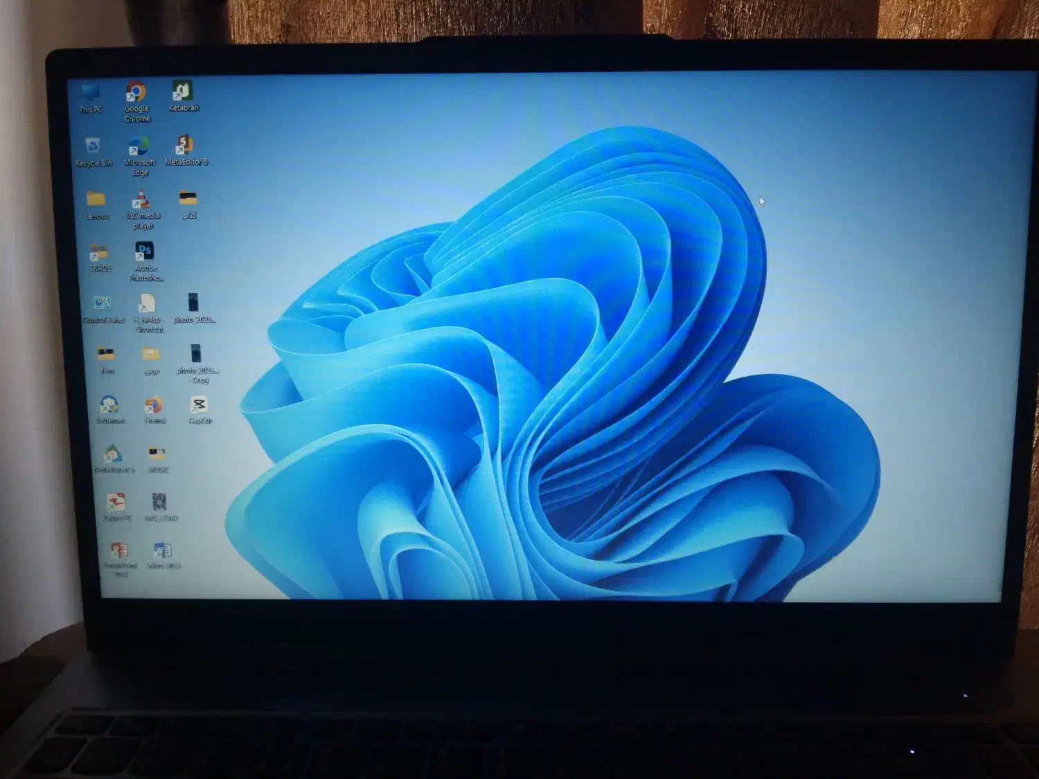 لپ تاپ لنوو idpad3در حد نو و خیلی کم کارlenovo|رایانه همراه|مشهد, توس (بلوار توس)|دیوار