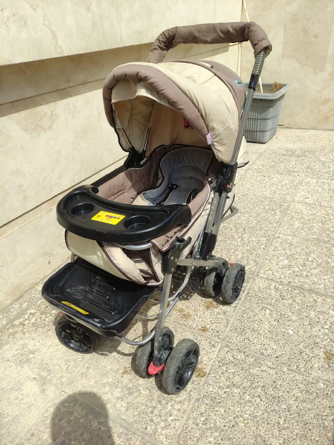 کالسکه زیبا در حد نونو|کالسکه و لوازم جانبی|شیراز, تاچارا|دیوار